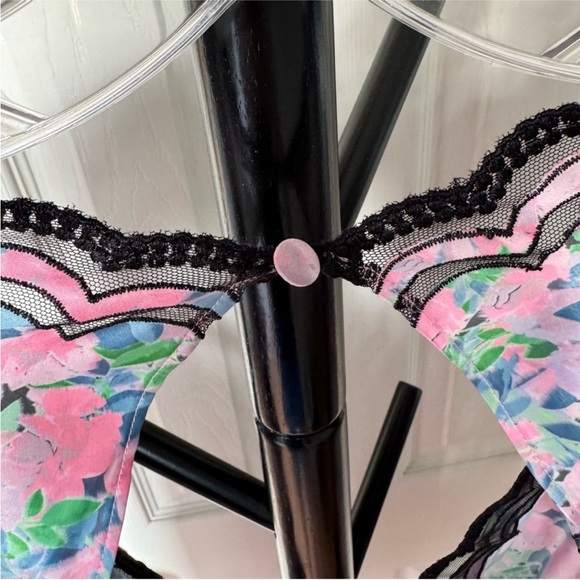 NWT For Love and Lemons Odette Floral Lace Romper - Picture 8 of 10